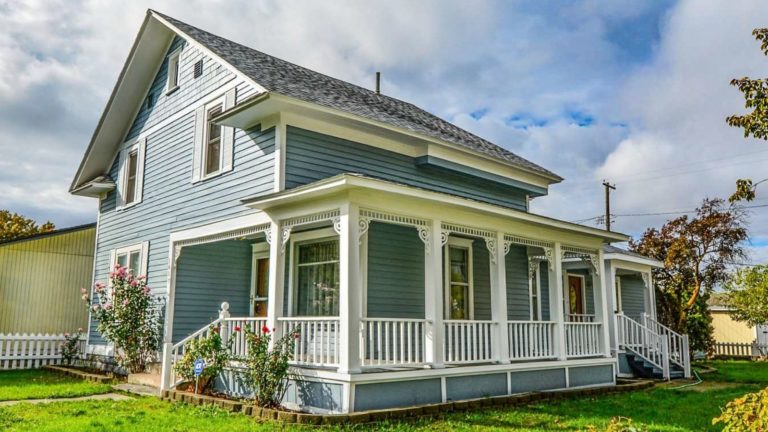 Cute 2 Story Farm Home